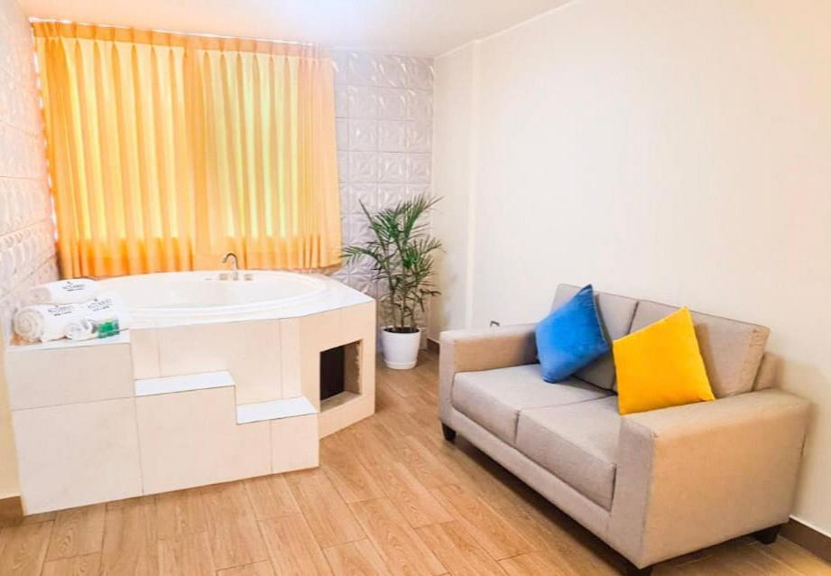 Acuario Hotel & Suite Лима Екстериор снимка